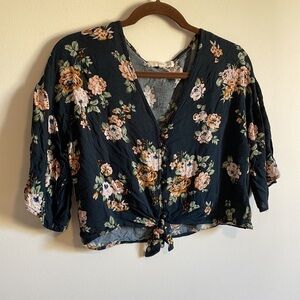 Boho Boxy Floral Top Medium Navy Soft girl Rewind Crop Feminine Cottagecore